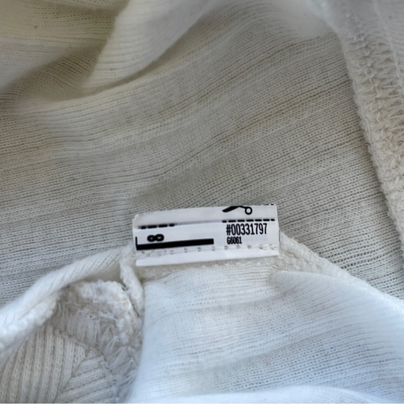 FOREVER 21 Mock Neck Sleeveless Ribbed Crop Top White Size Small (like new) - Picture 8 of 8